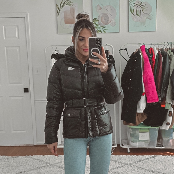 The North Face black Menlo belted puffer down jacket size S - Picture 15 of 15